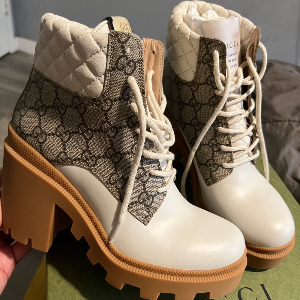 Authentic Gucci boots size 38. Can provide authenticity.
